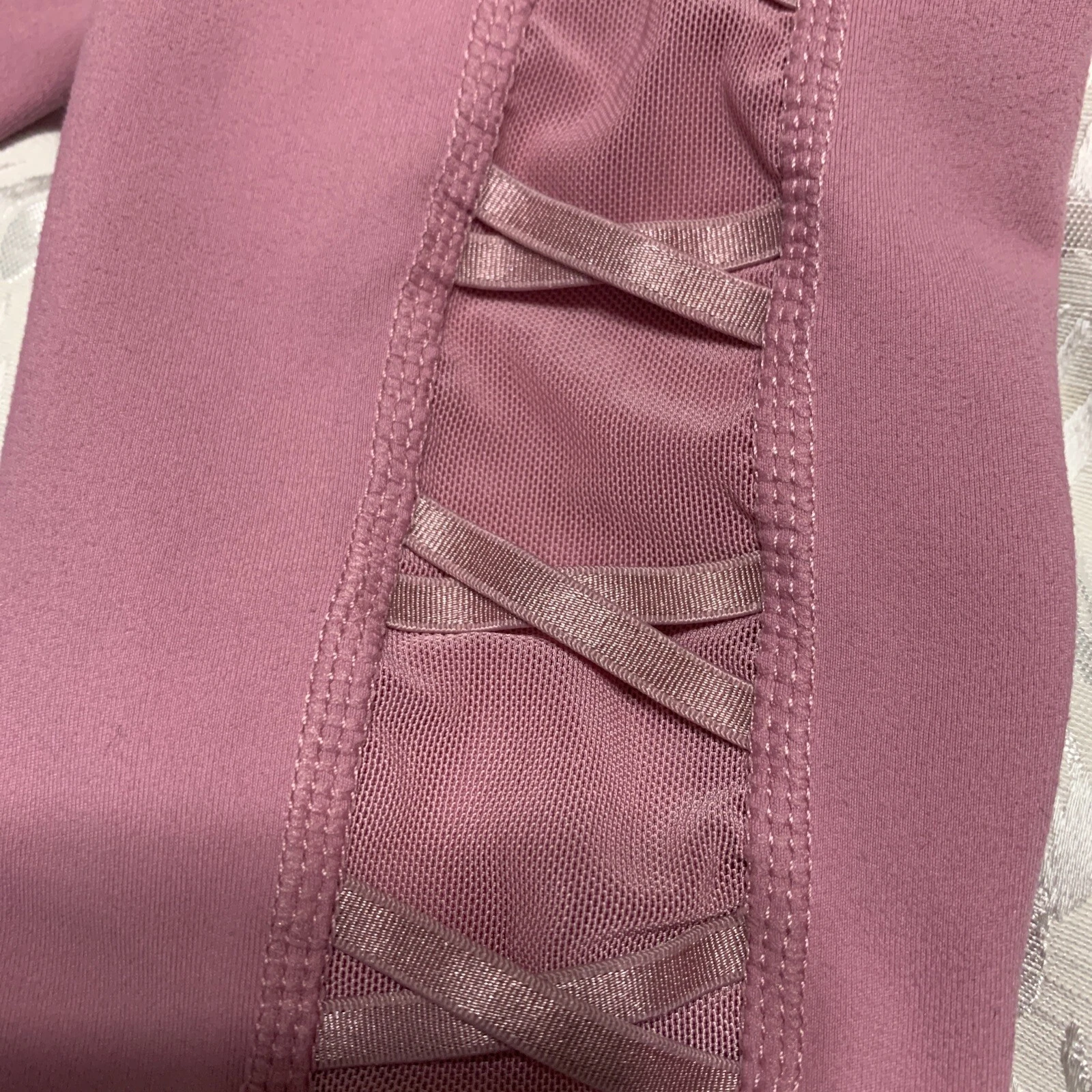 yogalicious solid lace up leggings