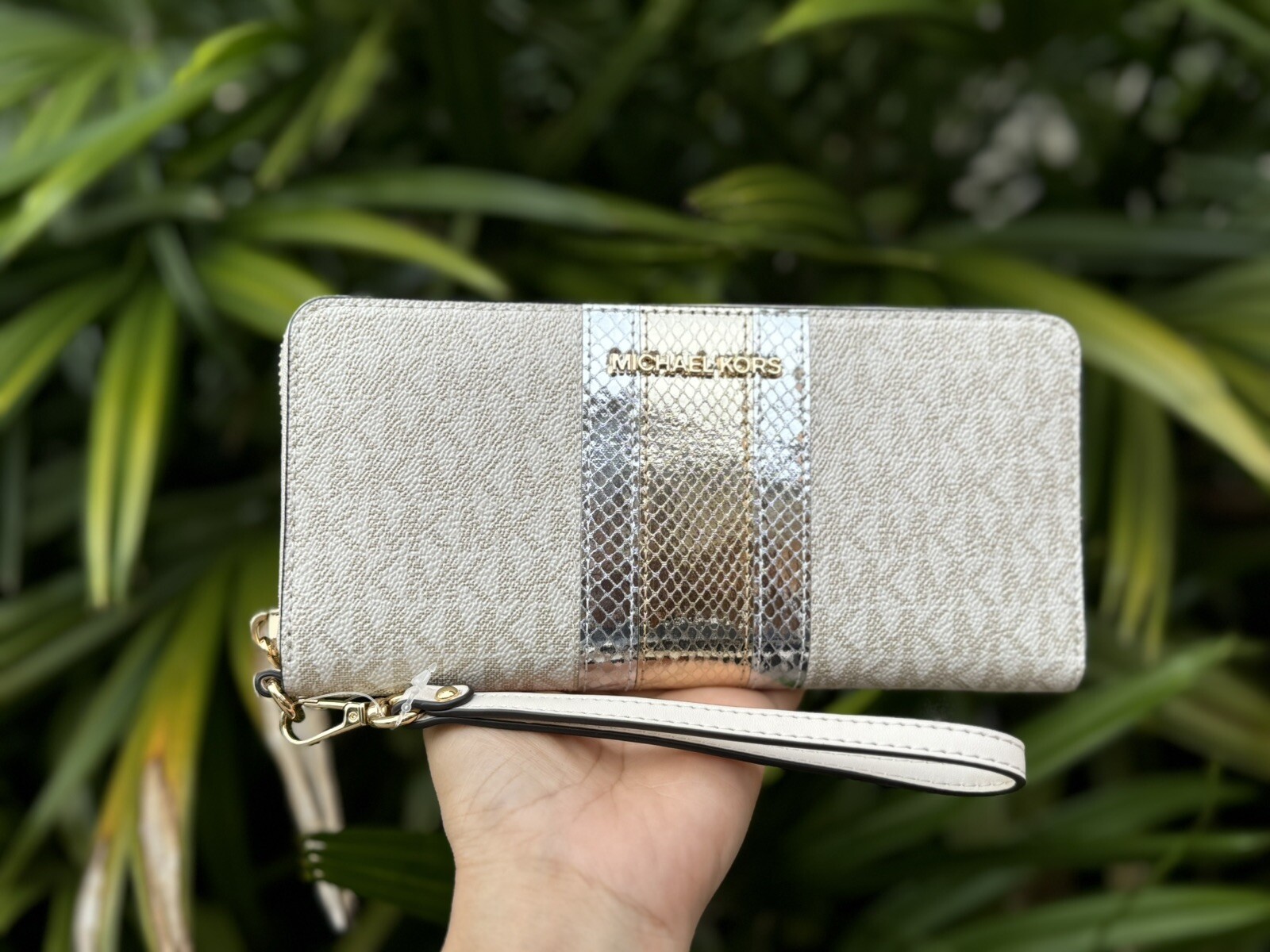 Michael Kors Jet Set Travel LG Continental Wallet MK Center Stripe Pale Gold