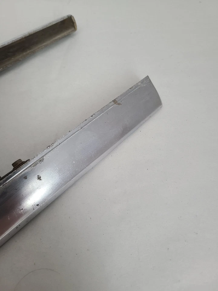 64.5-65 Ford Mustang Grill Bars OEM Ford C4ZB-8418-A RH & C4ZB-8B250-A LH - Imagem 4 de 4