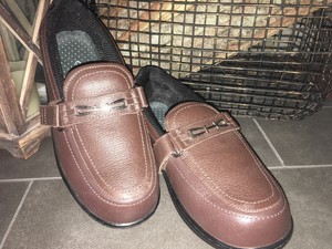 extra wide loafers womens