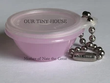 Tupperware Keychain Wonderlier Bowl Vintage Pastel Pink with Sheer Seal NOS