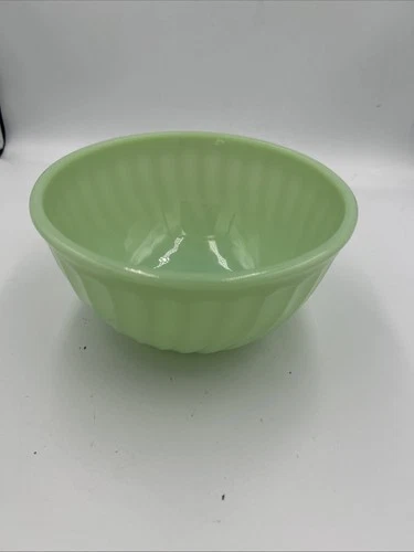 Anchor Hocking Fire-King Jadeite Green Swirl Mixing Bowl 1940s–50s USA 8”