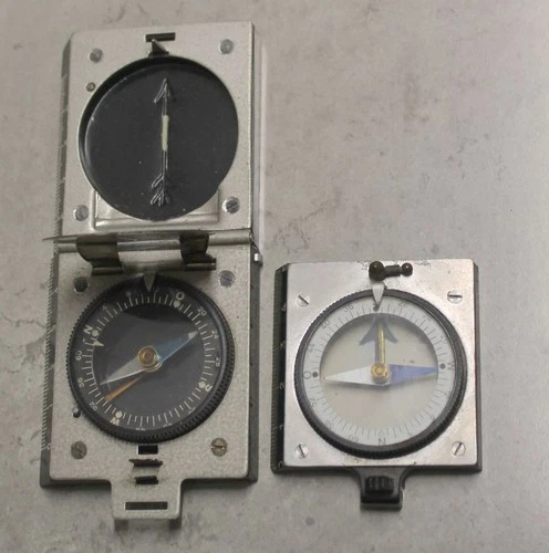 2 ORIG.  WW2 GERMAN PARA MILITARY MARCH COMPASS JUGEND & TOURISTEN S Stockert