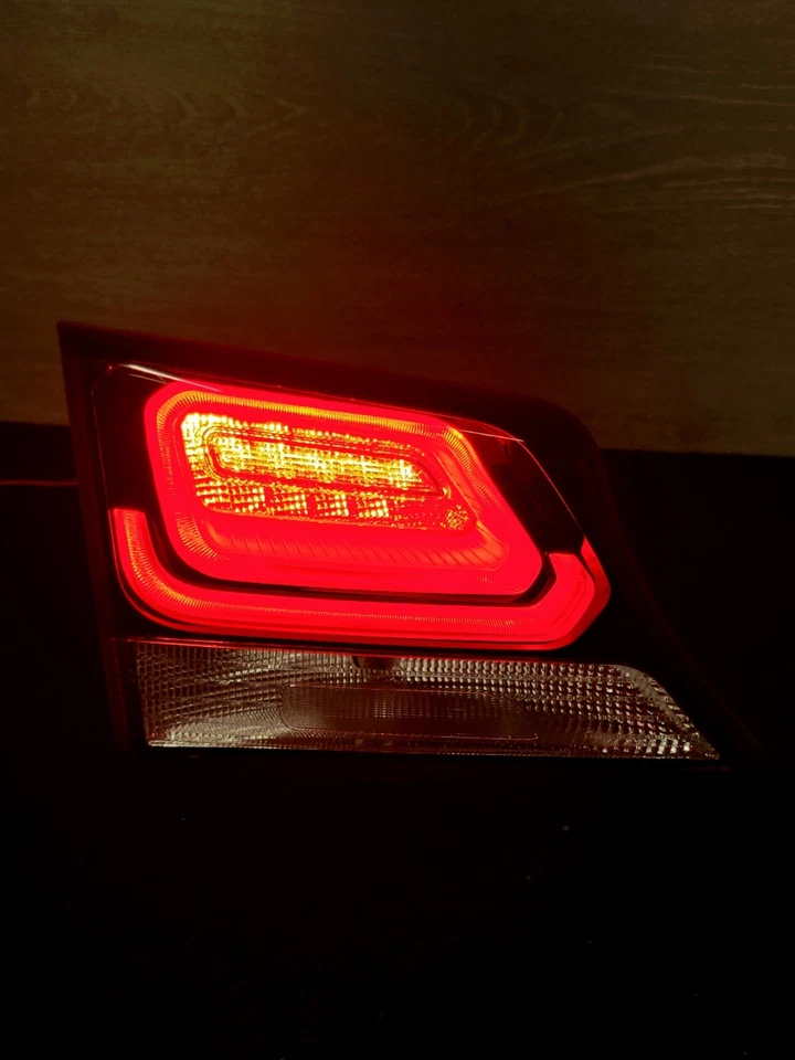 Luz de freno LED para puerta trasera izquierda Hyundai Santa FE 17-19 lámpara LWB Foto 2 de 4