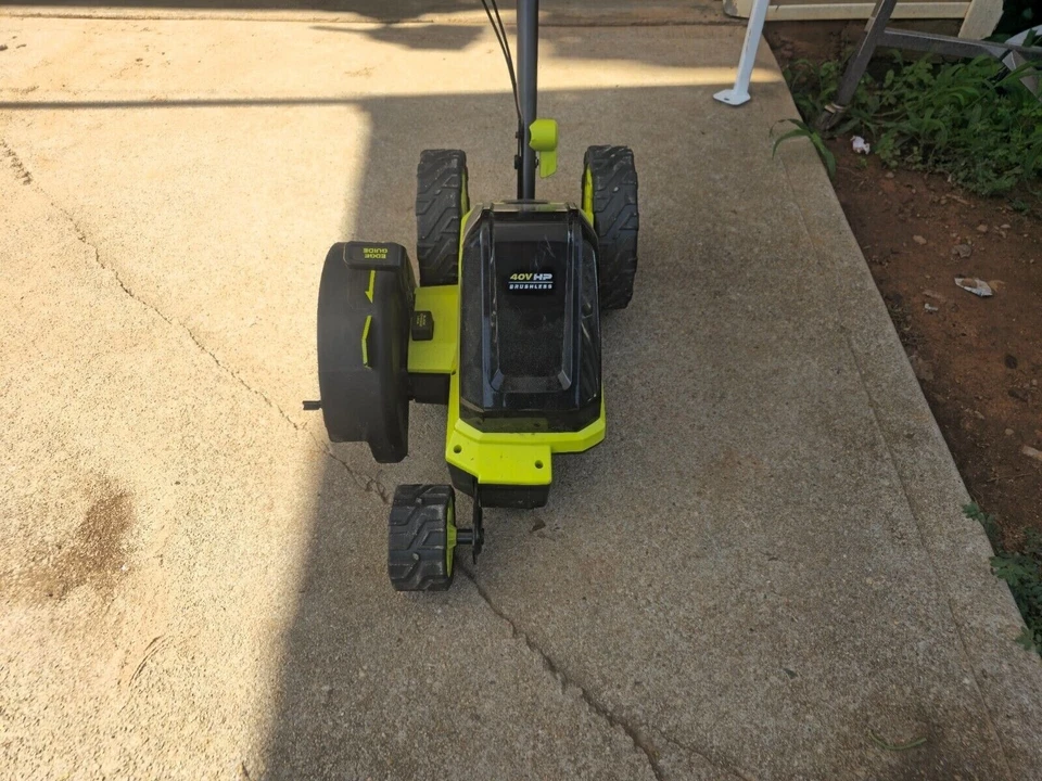 RYOBI 40V HP sin escobillas 9 pulgadas Bordeador inalámbrico (con batería y cargador 4Ah) RY40706 Foto 4 de 4