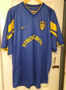 leeds united nike