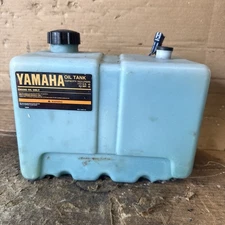 YAMAHA OUTBOARD 6YR-W0035-95-00 2.8 GAL REMOTE OIL TANK ASSY
