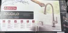 Delta GREYDON ToucH2O Pull-Down Kitchen Faucet 19826TZ-SPSD-DST Silver BRAND NEW