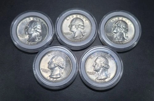 Washington Quarters 90% Silver Lot of 5. AU With Capsule