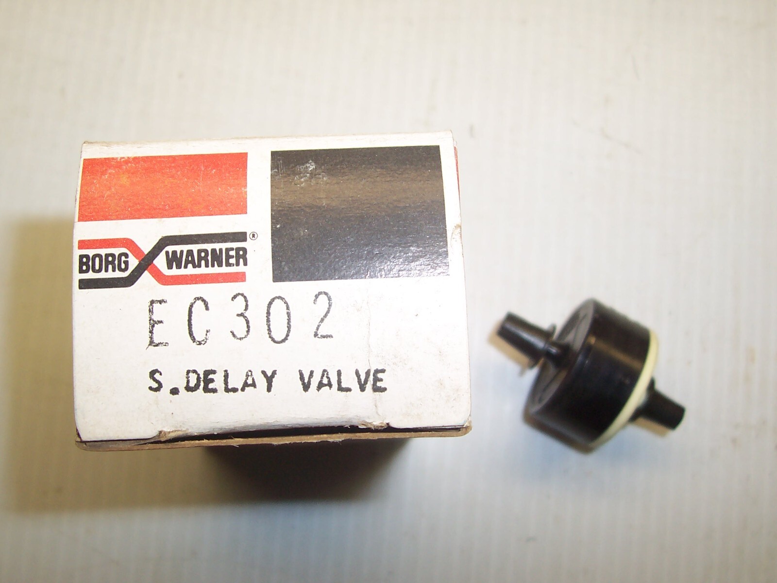 NORS Spark Delay Valve 1972 thru 83 Ford prod. some 6cyl & V8 D2AZA