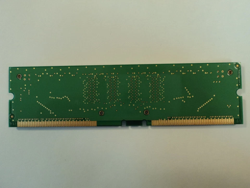 Samsung RAM Memory Module 128MB PC800 800MHz RDRAM RIMM MR18R1624AF0-CK8 - Image 4 of 4