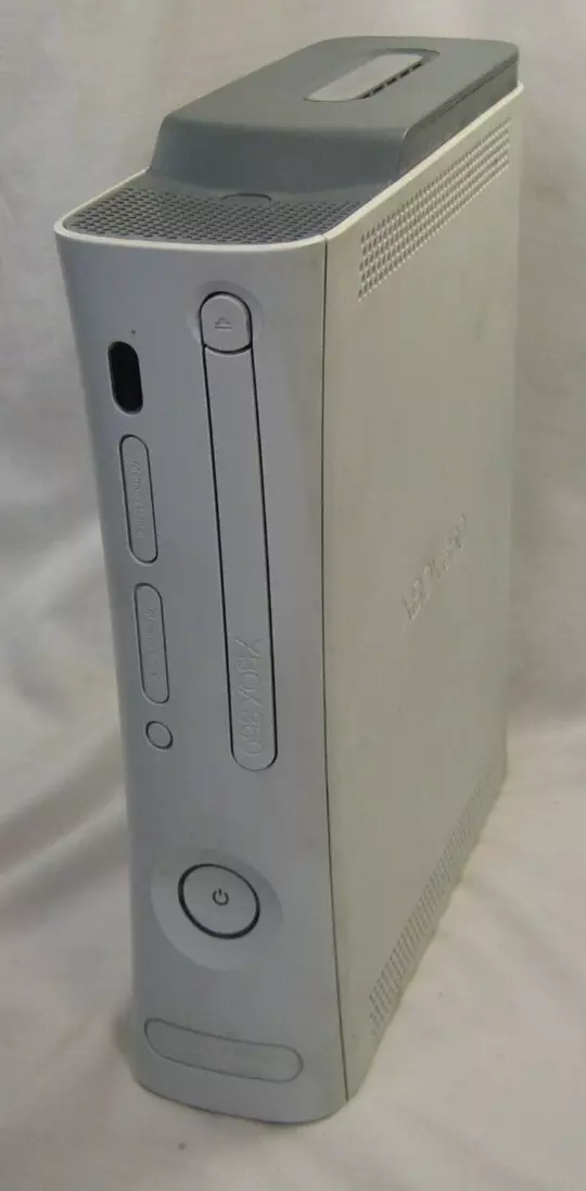 Xbox 360 Pro 20 GB Video Game Systems Console Microsoft White Very Good 6Z