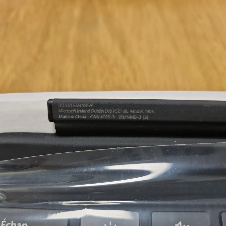 Microsoft Surface Pro Keyboard - 1905, French & Canada QWERTY, Black - Brand New - Image 2 of 3