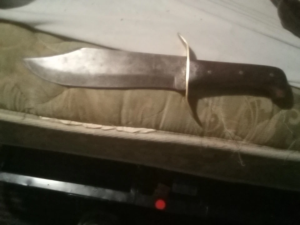 Cuchillo de Lucha Bowe Protector de Corte de Latón Mango de Arce Diseño Buck Original Foto 2 de 4