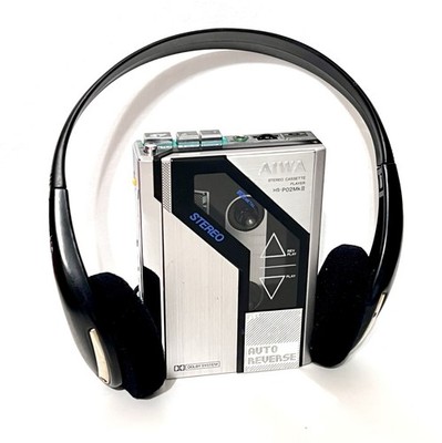 AIWA HS-P2 ウォークマン Aiwa HS-P02 MK II Back To The Future Marty Mcfly Walkman Cassette