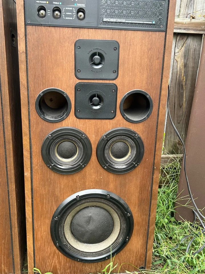 Vintage 1980’s KOSS CM/1030 Stereo Speakers - Repaired Switches, Local Pick Up - Image 3 of 4