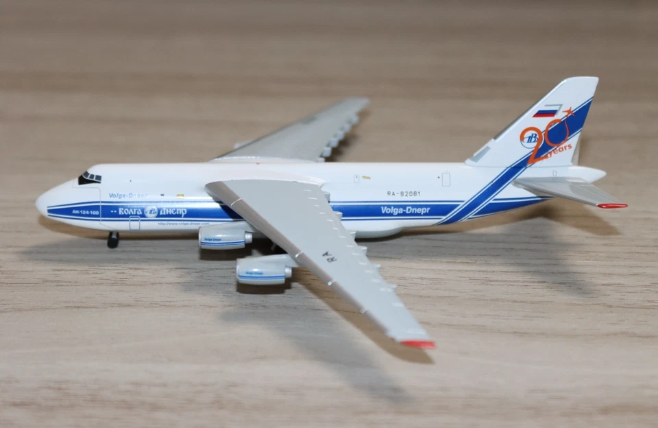 Volga-Dnepr Airlines Antonov AN-124 20 years 1:500 Herpa Wings 517416