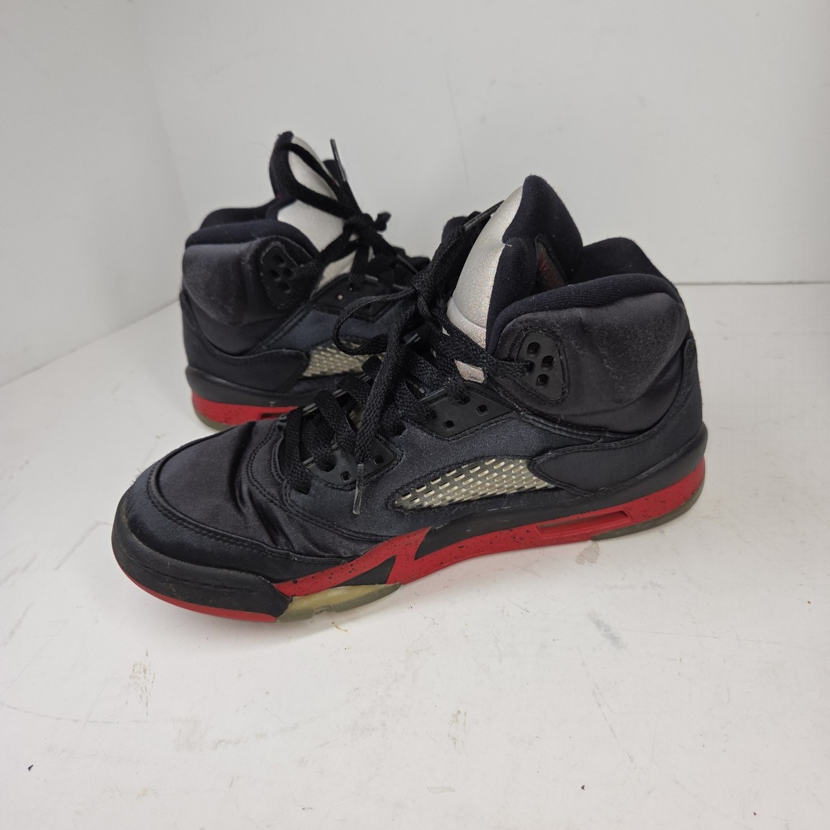 Nike Air Jordan Sneakers Shoes Youth Sz 7Y Satin Bred Black  display picture 1