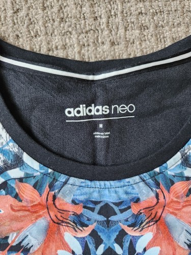 ADIDAS NEO Tshirt Women Size M Black Jungle Pattern - Picture 4 of 5