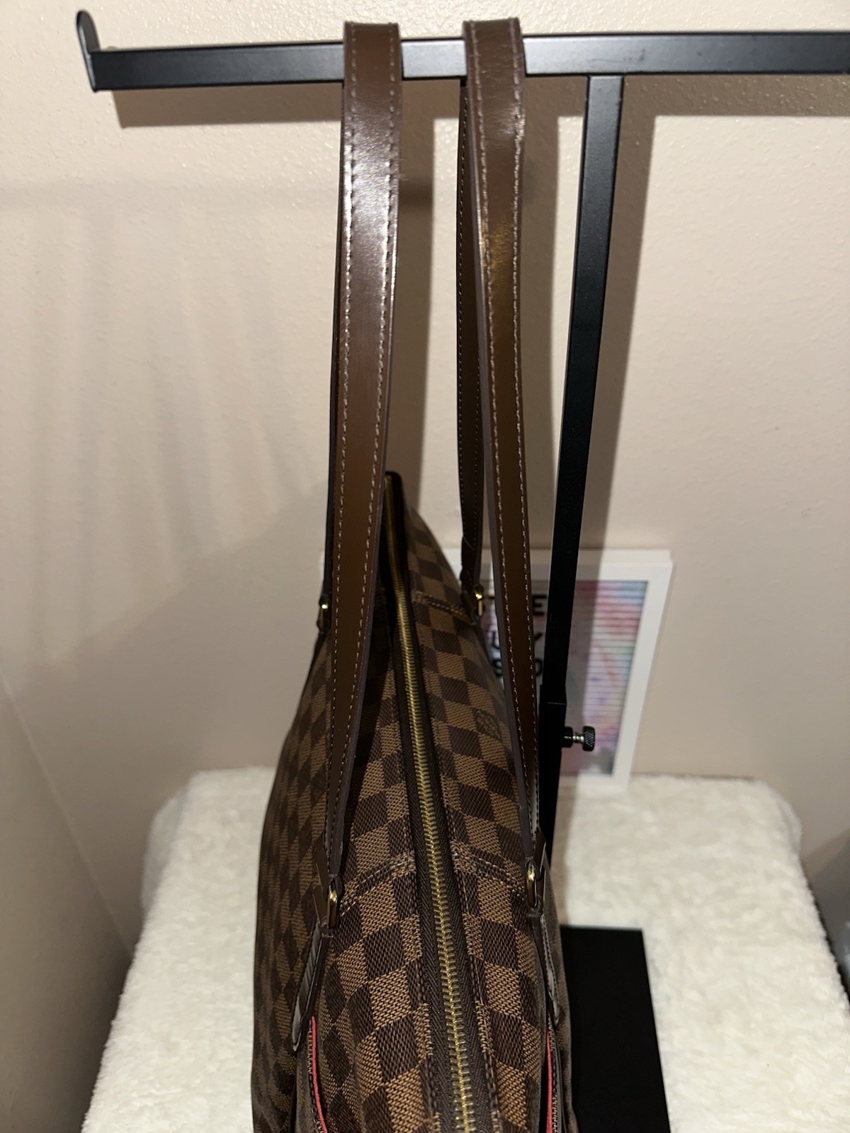 Picture 4 of 24