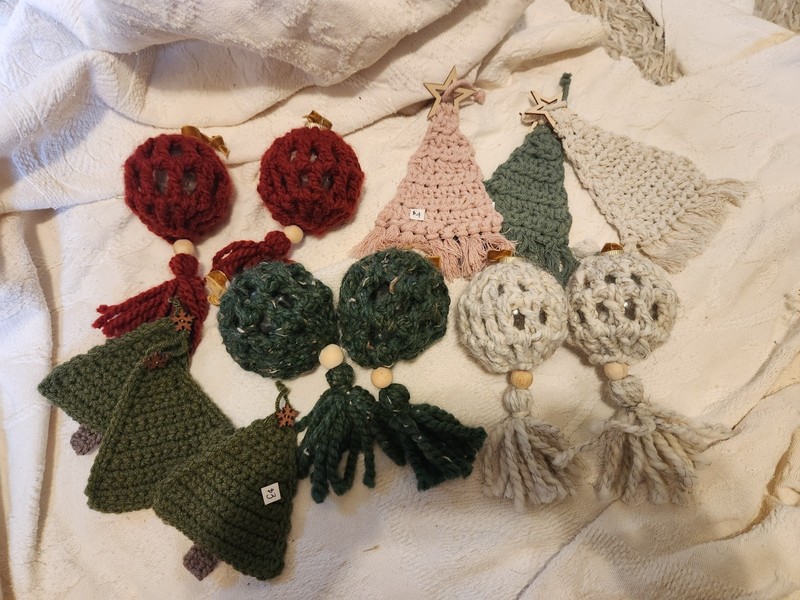 Lot 12 Handmade CHRISTMAS Ornaments Crochet Macrame Boutique Holiday Decor