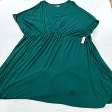 women's Amazon Essentials dresss size 5X green short dolman sleeve v-neck viscos
