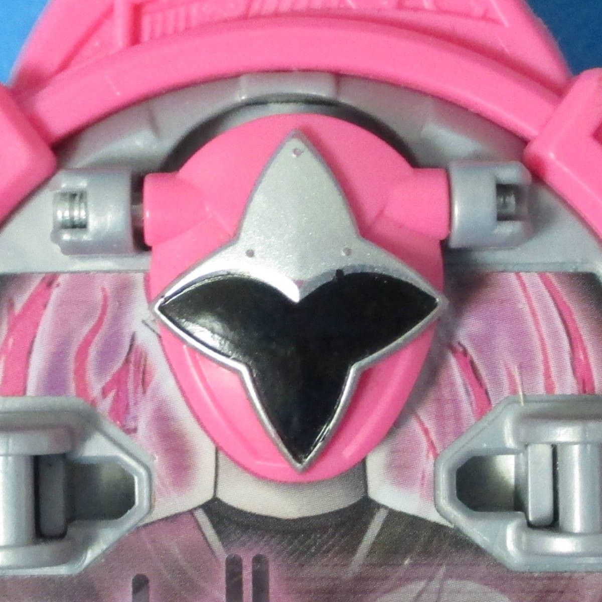 Power Rangers Ninja Steel Ninninger DX Momo Ninger Shuriken Pink