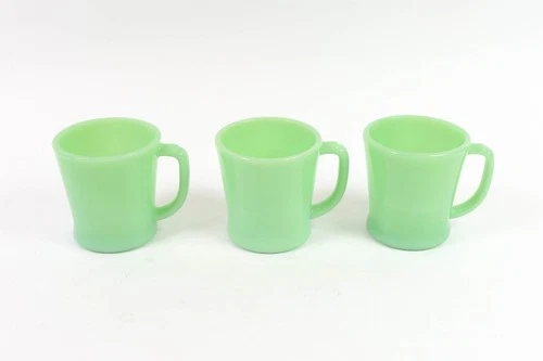 Set of Three Jadeite D-Handle Mugs by Fire King