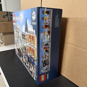 LEGO Creator Expert Assembly Square 10255 - NEW / SEALED / MODULAR SET / Retired