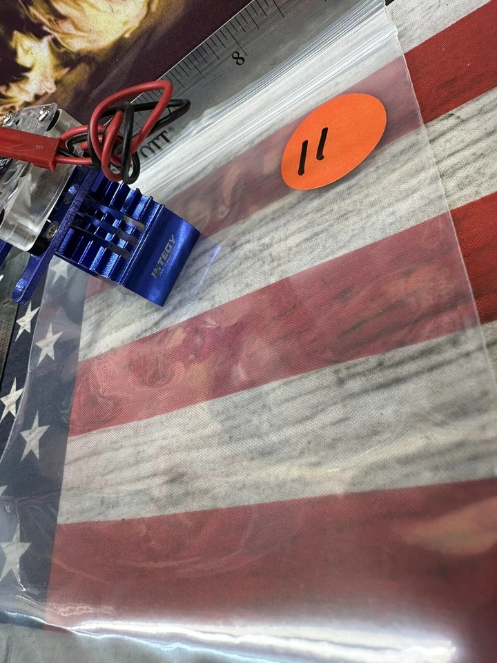 Disipador de calor Integy Motor con ventilador de refrigeración Slash 2x2 / Rustler / Stampede T8074AZUL Foto 3 de 4