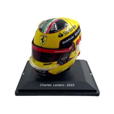 Charles Leclerc Ferrari Casco Ferrari F1 MINI HELMET 189163 Scale