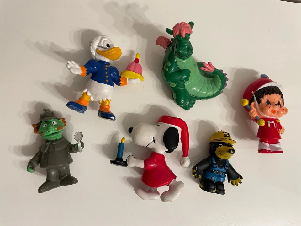 6 Gummi Figuren Snoopy Eliot Sherlock Holmes Monchichi Oma Duck Zeppi 80er