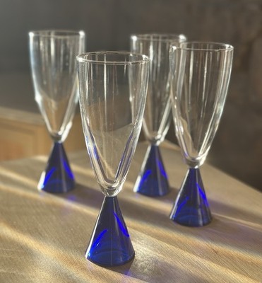 Sasaki Eon Blue Champagne Flutes - Vintage Set of 4 - Cobalt Blue Base - 7.5 