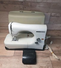 Necchi Lydia 3 Elec Sewing Machine With Hard Case And Peddle