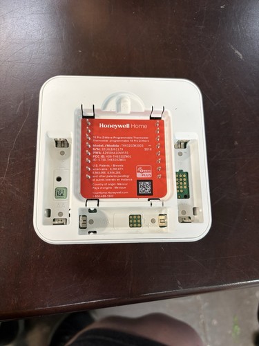 Honeywell Home TH6320ZW2003 T6 Pro Z-Wave Programmable Thermostat. Works. - Picture 4 of 6