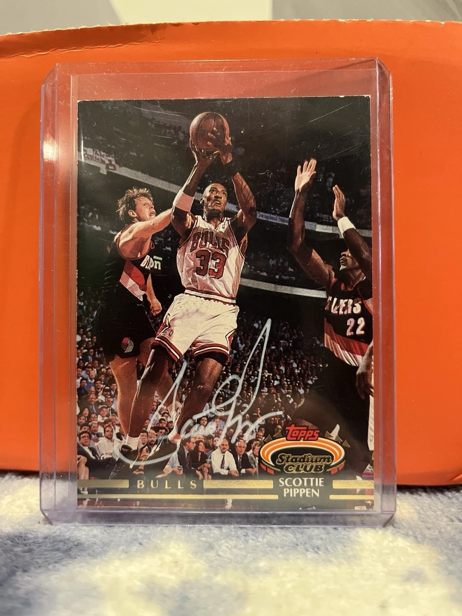 scottie pippen AUTO サイン　ピッペン　　TOPPS Topps Scottie Pippen Basketball Autographed Sports Trading Cards