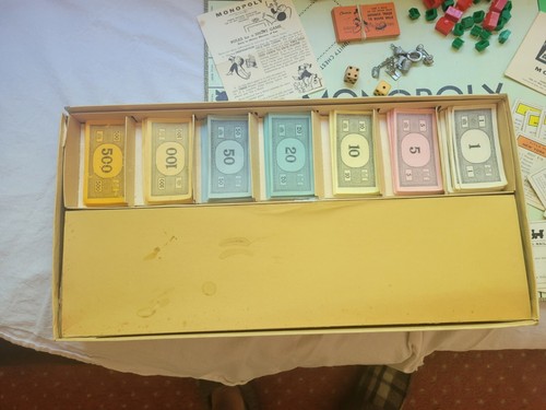MONOPOLY Board Game Parker BROTHERS 1960'S Board Game - Picture 9 of 10