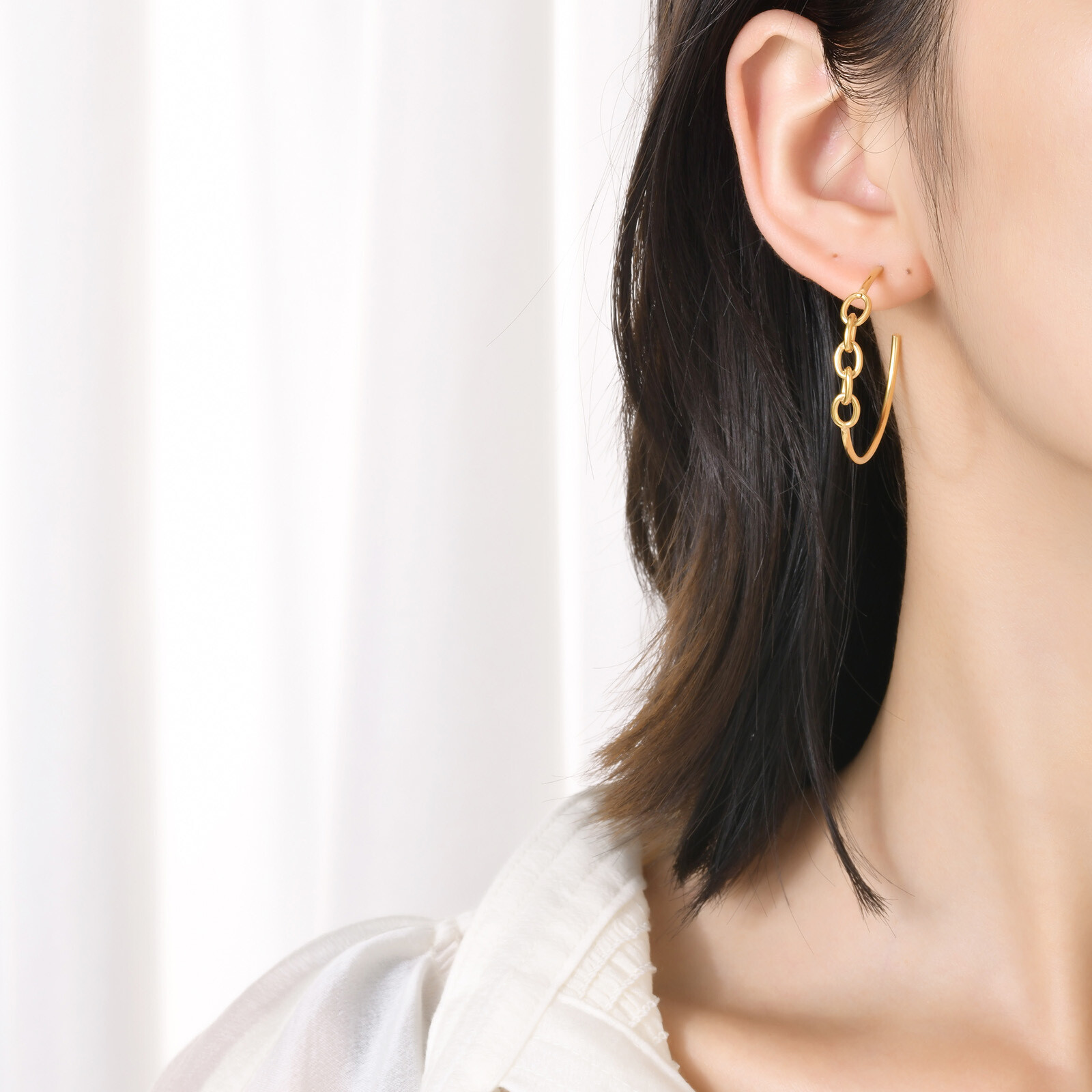 Pendientes de aro de cadena hueca de acero inoxidable con forma de C para mujer