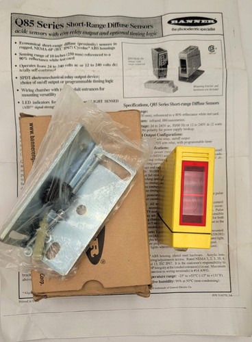 BANNER ENGENEERING SHORT-RANGE DIFFUSE SENSOR   Q85VR3D-T9,  31654/ EID 3031654 - Picture 1 of 4