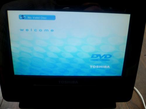 Toshiba SDP74SWB Portable DVD Player With Remote Control SE-R0367 White - Parts - Picture 9 of 9
