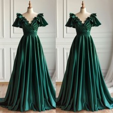 Vintage Green Satin Wedding Dresses with Short Sleeves V Neck Bridal Gowns
