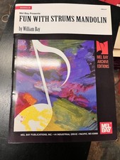 Fun with the Strums Mandolin by William Bay 1975, Trade Paperback 