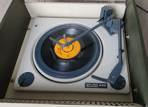 Ferguson Retro 70s Table Top Record Player BSR deck Valve Amp Working OK - Picture 4 of 6