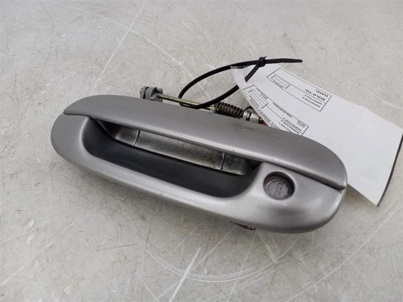 Manija de puerta exterior del conductor delantero Oldsmobile Bravada 2002-2004 Foto 4 de 4