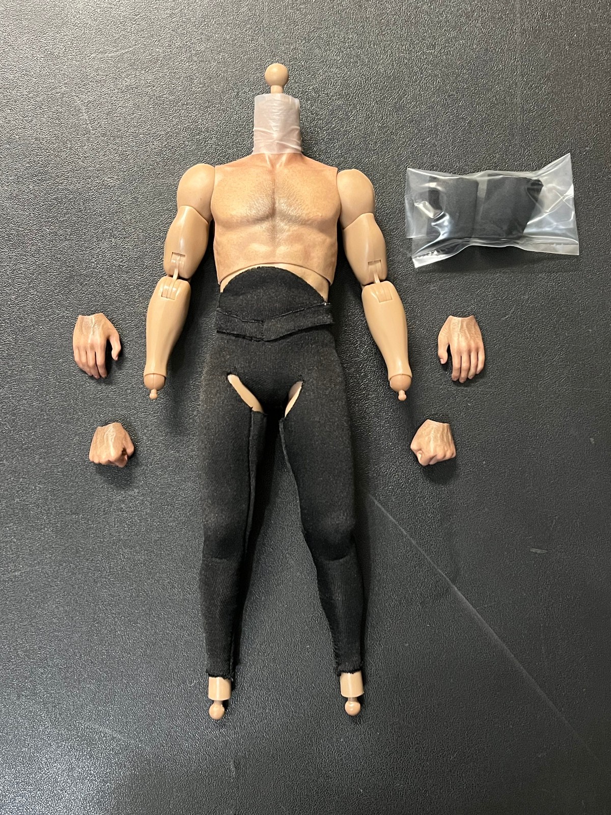 Hot Toys MMS660 X-Men DoFP Wolverine 1973 1/6 Scale Body w/ Hand Set