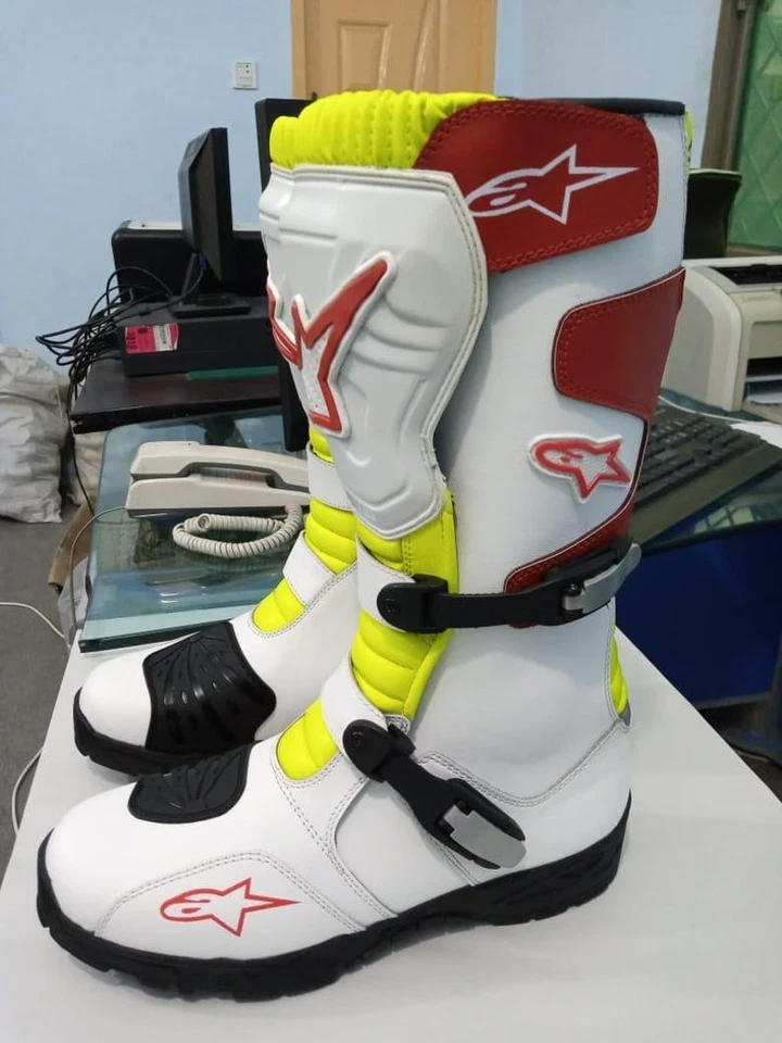 Alpinestars Biker White & Neon Yellow Biker Motorcycle Racing Boots - Image 3 of 4