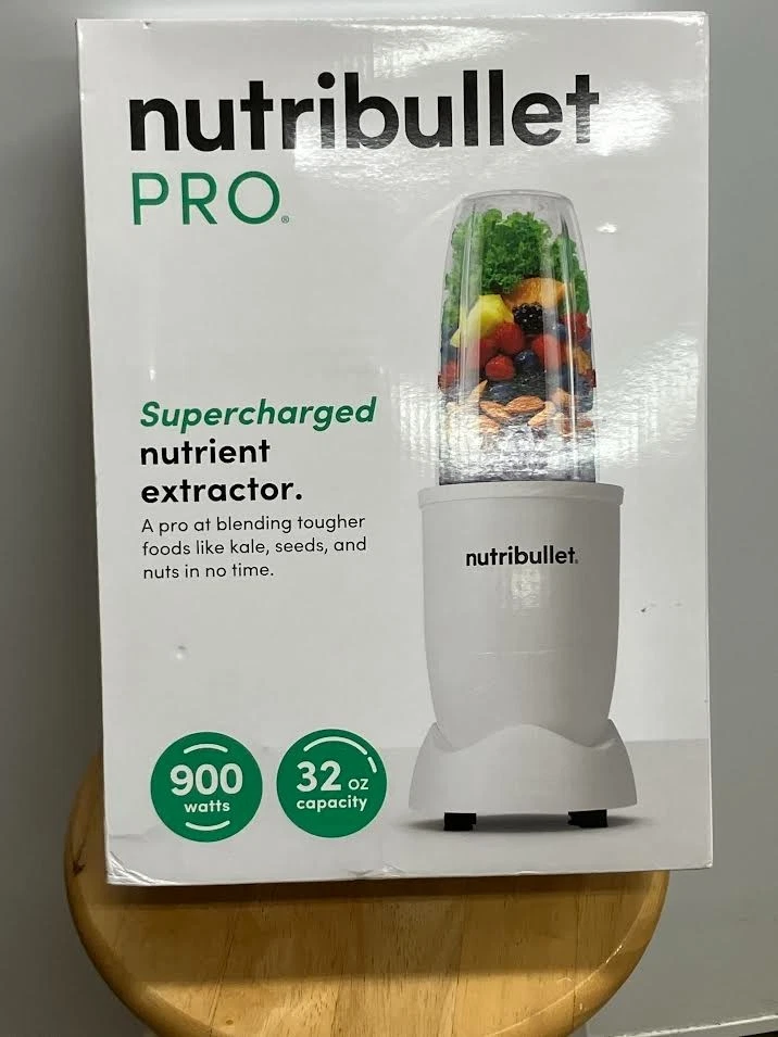 Nutribullet Pro 900 Series - Blender-Smoothie Maker-32-oz Cup- Matte White-NIB