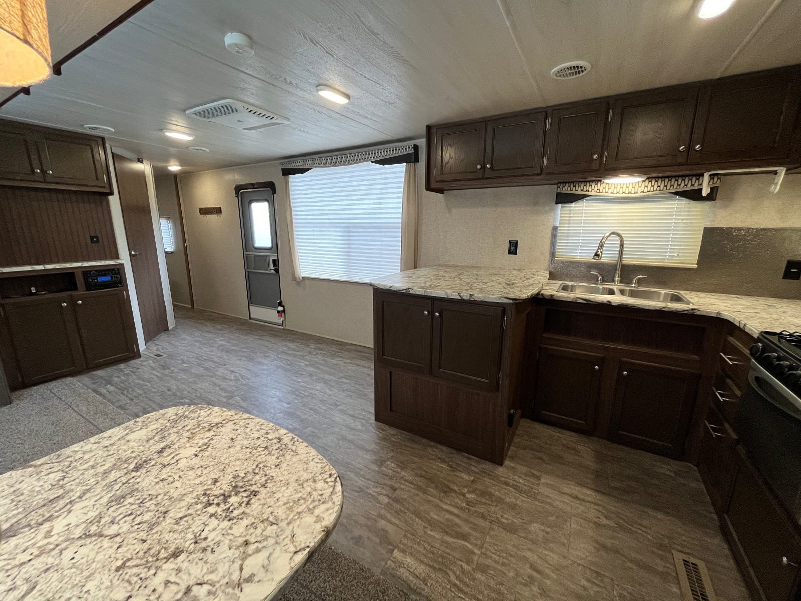 2017 Heartland Trail Runner 27RKS Travel Trailer Camper–Clean TX RV–Single Owner