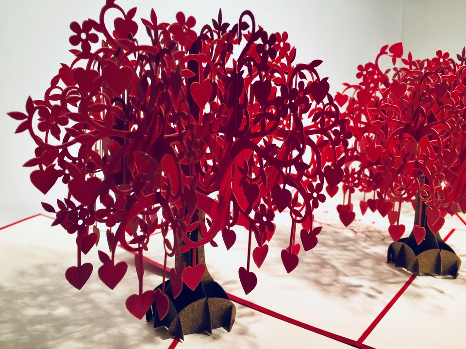 Origami ROJO Árbol del Amor Corazones PopUp Tarjeta de Felicitación Aniversario Feliz Boda Foto 2 de 4