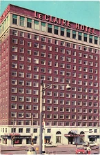 Le Claire Hotel - Moline, ILL. Postcard Unposted Tri Cities Color Photo Service
